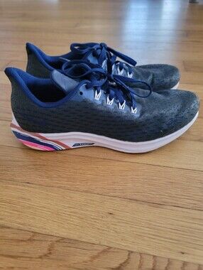 Nike Zoom Pegasus 35 running shoes